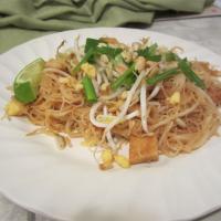 Authentic Pad Thai Noodles_image