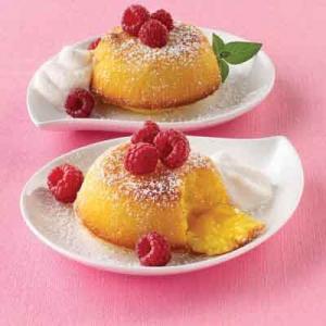 Lemon Molten Cake with Raspberries_image