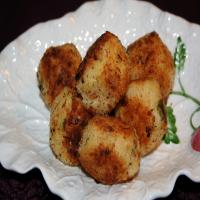 Simply Croquettes With Mashed Potatoes and Goat Cheese_image