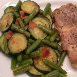 Green Beans With Zucchini and Bacon_image