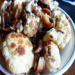 Roasted Cauliflower & 16 Roasted Cloves of Garlic_image
