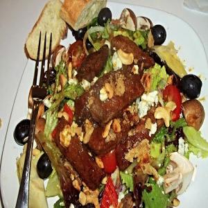 Ribeye Salad W/ Honey Soy Pan Sauce_image