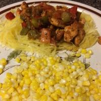 Baked Spaghetti Squash With Chicken and Veggies_image