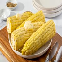 The Easiest Way to Microwave Corn on the Cob_image