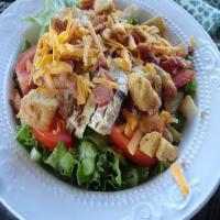 Grilled Chicken Salad, Restaurant Style_image