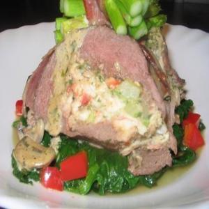 Crab Stuffed Ostrich/Beef Fillet With a Peppercorn Sauce_image