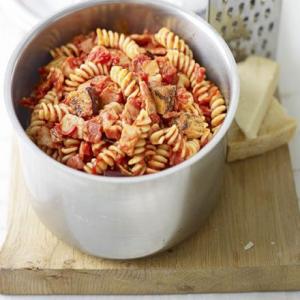 Aubergine, chilli & bacon pasta image