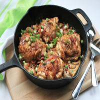 Keto Smothered Chicken Thighs image