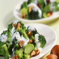 Broccoli and Nut Salad_image