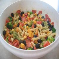 Pepperoni Spiral Pasta Salad_image