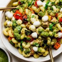 PWWB Summer Pesto Pasta Salad with Grilled Chicken & Veggies_image