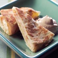 Pepperjack and Smoked Turkey Quesadillas with Chili-Lime Dipping Sauce_image