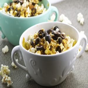 Microwave Nacho Cheddar Cheese-Chile Popcorn image