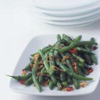 Green Beans with Crisp Shallots, Chile, and Mint_image