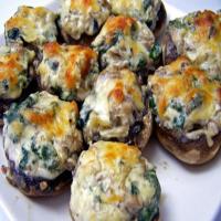 Mushrooms Stuffed With Spinach and Cheese_image