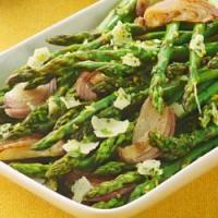 Becel® Oven-Roasted Asparagus with Parmesan Gremolata_image