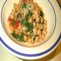 Pasta with Beans and Spinach Parmesan_image
