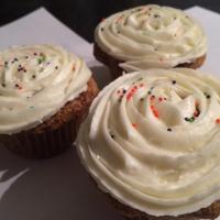 Carrot Cake Cupcakes with Cream Cheese Icing_image