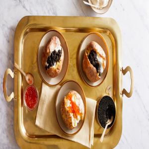 Baked Potatoes with Créme Fraiche and Caviar_image