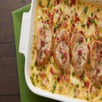 Pork Chops with Cheesy Scalloped Potatoes_image
