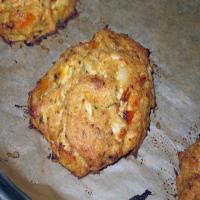 Southern Crab Cakes With Remoulade Dipping Sauce_image