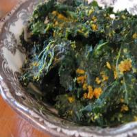 Cheesy Kale Chips image