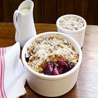 Apple and blackberry crumble recipe_image