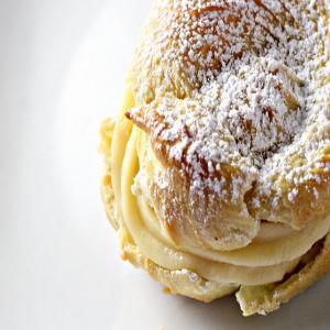 Italian Cream Puffs with Custard Filling (St. Joseph's Day Pastries)_image