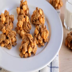 No-Bake Marshmallow-Butterscotch-Chex Cookies_image