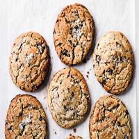Martha's perfect peanut butter & chocolate chip cookies_image