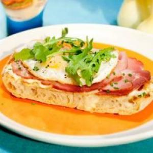 Fried Egg & Ham Open Face Sandwich with Arugula and Creamy Lemon-Chive Vinaigrette_image