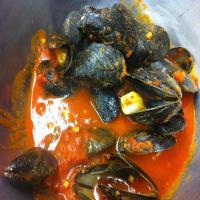 Cozze Alle Marinara (Mussels Marinara) image