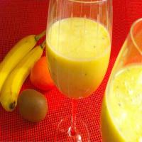 Kiwi-Banana-Pineapple-Orange Smoothie_image