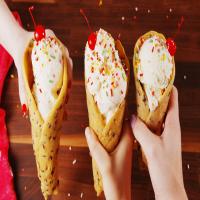 Cookie Ice Cream Cones_image