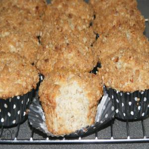 Banana Oatmeal Crumb Muffins Recipe - (4.5/5)_image
