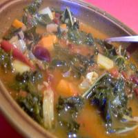Vegetarian Portuguese Kale Soup_image