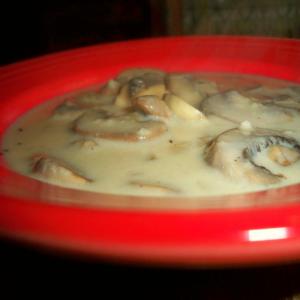 Creamy Cream of Mushroom Soup_image