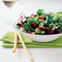 Baby Greens with Grapes, Pecans and Gorgonzola image