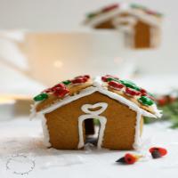 The Cutest Mini-Gingerbread Houses_image