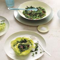 Peas with Spinach and Bacon in Lettuce Cups_image