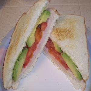 An Avocado-Licious Sandwich_image