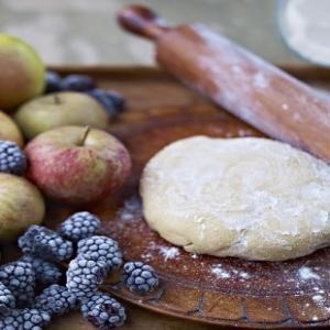 Shortcrust pastry recipe | Jamie Oliver recipes_image