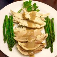 Roasted Herb Chicken and Gravy_image