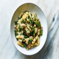 Lemony Pasta With Asparagus and White Beans image