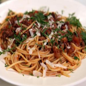 Spaghetti with Bacon and Beef Sauce_image