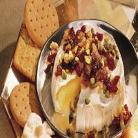 Brie with Caramelized Onions, Pistachio and Cranberry_image