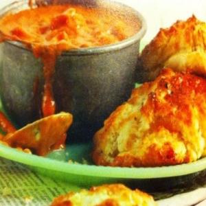 My Mama's Cathead Biscuits with Tomato-Bacon Gravy_image