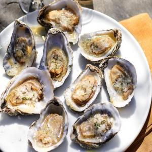 Grilled Oysters with Lemon Dill Butter_image