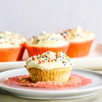 Eggless Vanilla Cupcakes_image