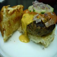 Bombay Sliders With Garlic Curry Sauce_image